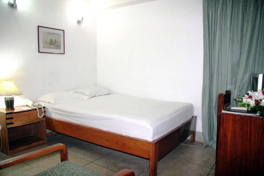 White House Hotel - City Center Dhaka Eksteriør billede