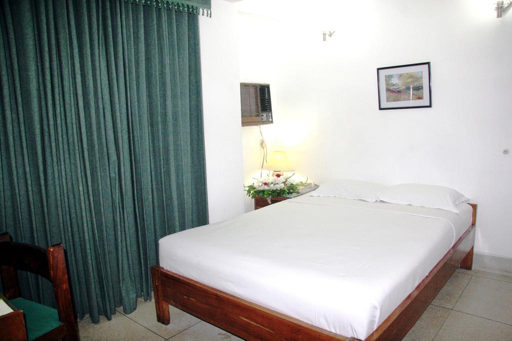 White House Hotel - City Center Dhaka Eksteriør billede