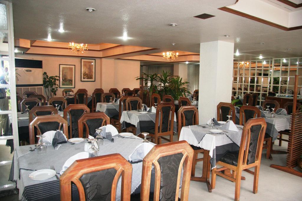 White House Hotel - City Center Dhaka Eksteriør billede