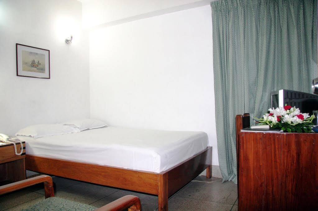 White House Hotel - City Center Dhaka Eksteriør billede